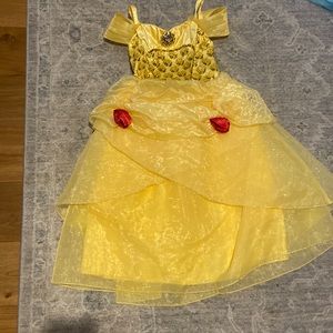 Disney princess dress size 5/6 belle